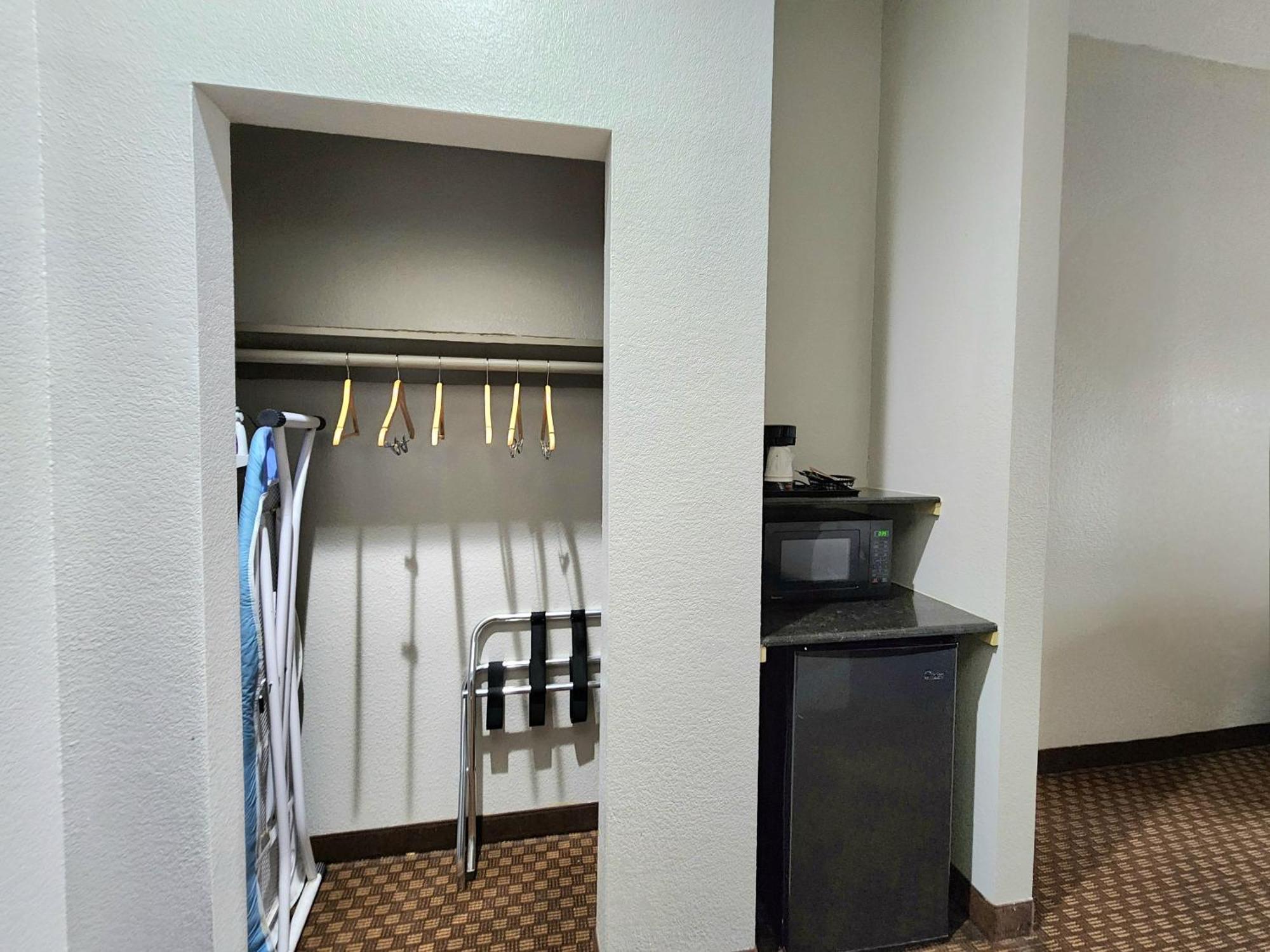Days By Wyndham Kemah